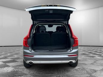 Volvo XC90 D5 POWERPULSE MOMENTUM AWD