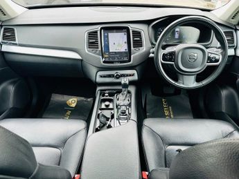 Volvo XC90 D5 POWERPULSE MOMENTUM AWD
