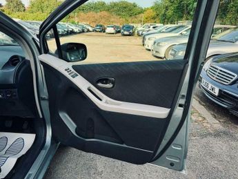 Toyota Yaris 1.3 VVT-i T Spirit 5dr