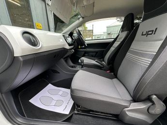 Volkswagen Up 1.0 Automatic