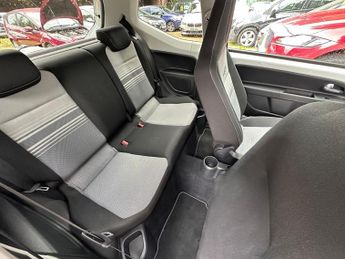 Volkswagen Up 1.0 Automatic