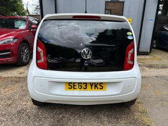 Volkswagen Up 1.0 Automatic