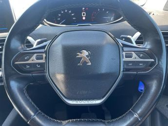 Peugeot 5008 1.5 BLUE HDI S/S ACTIVE