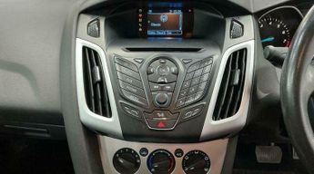 Ford Focus 1.6 Zetec Powershift Euro 5 5dr
