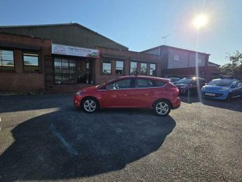Ford Focus 1.6 Zetec Powershift Euro 5 5dr