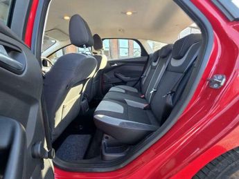 Ford Focus 1.6 Zetec Powershift Euro 5 5dr