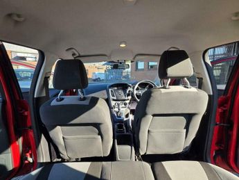 Ford Focus 1.6 Zetec Powershift Euro 5 5dr