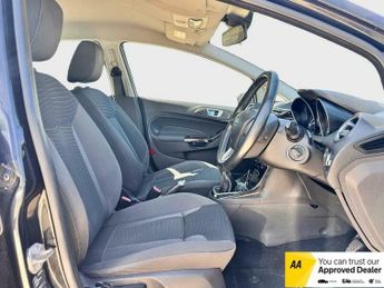Ford Fiesta 1.0T EcoBoost Zetec Euro 5 (s/s) 5dr