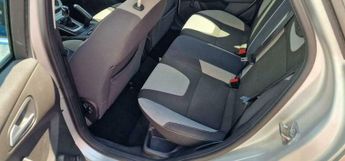 Ford Focus 1.6 Zetec Navigator Euro 5 5dr