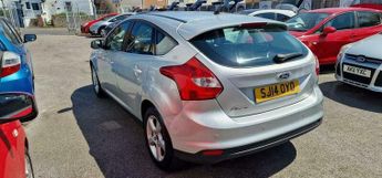 Ford Focus 1.6 Zetec Navigator Euro 5 5dr