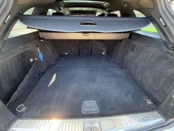 Mercedes C Class C220 BLUETEC AMG LINE PREMIUM PLUS