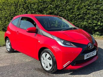 Toyota AYGO VVT-I X-PLAY