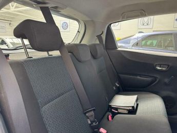 Toyota Yaris VVT-I TR