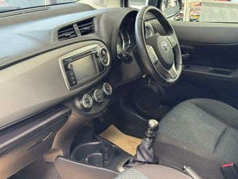 Toyota Yaris VVT-I TR