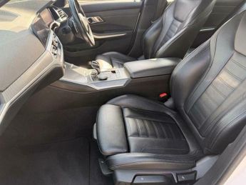 BMW 3 SERIES 2.0 330e 12kWh M Sport Auto Euro 6 (s/s) 4dr