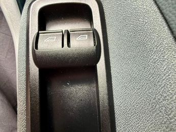 Ford FIESTA ZETEC FSH+ AIR CON ISOFIX