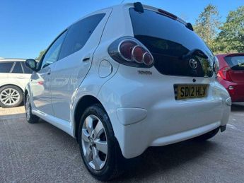 Toyota AYGO 1.0 VVT-i Fire Euro 5 5dr