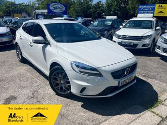 Volvo V40 D4 R-DESIGN PRO