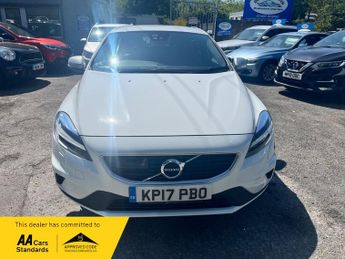 Volvo V40 D4 R-DESIGN PRO