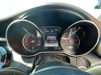 Mercedes 300 C300 BT HYBRID AMG LINE PREMIUM PLUS