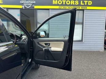 Volvo XC90 2.4 D5 SE Lux SUV 5dr Diesel Geartronic AWD (219 g/km, 200 bhp)