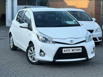 Toyota Yaris 1.5 VVT-h T4 Hatchback 5dr Petrol Hybrid CVT Euro 5 (101 ps)
