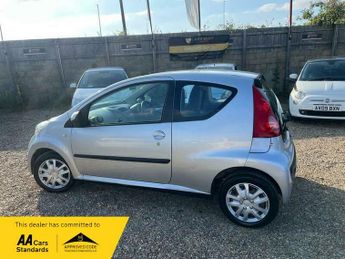 Peugeot 107 1.0 12V Urban 2 Tronic Euro 4 3dr