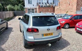 Volkswagen Touareg 3.0 TDI V6 SE Tiptronic 4WD Euro 5 (s/s) 5dr