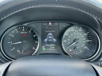 Nissan Qashqai 1.2 DIG-T Tekna XTRON 2WD Euro 6 (s/s) 5dr