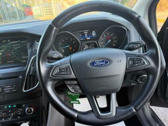 Ford Focus 1.0T EcoBoost Titanium Auto Euro 6 (s/s) 5dr