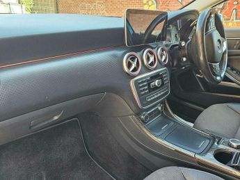 Mercedes-Benz A Class 1.5 A180 CDI SE 7G-DCT Euro 5 (s/s) 5dr