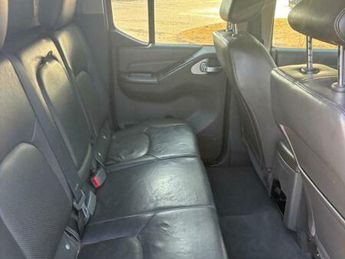Nissan Navara 2.5 dCi Tekna Auto 4WD Euro 4 4dr