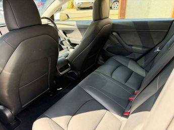 Tesla Model 3 Standard Range Plus Auto RWD 4dr