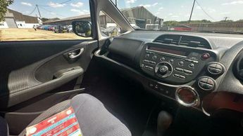 Honda Jazz 1.4 i-VTEC ES Plus CVT Euro 5 5dr