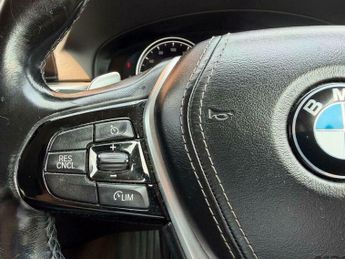 BMW 5 SERIES 2.0 520d SE Auto Euro 6 (s/s) 4dr