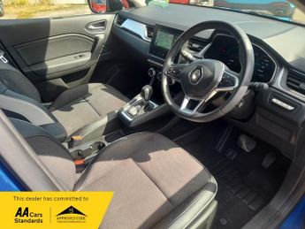Renault Captur TECHNO 160 E-TECH 1.6E + NAV AND CAR PLAY,, 1 OWNER, PLUG IN HYB