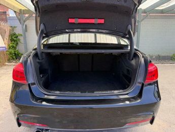 BMW 3 SERIES 2.0 330e 7.6kWh M Sport Auto Euro 6 (s/s) 4dr