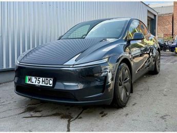 Tesla Model Y BASE