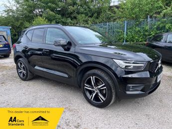 Volvo XC40 2.0 D4 R-Design SUV 5dr Diesel Auto AWD Euro 6 (s/s) (190 ps)