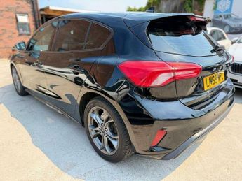 Ford Focus 1.0T EcoBoost ST-Line Auto Euro 6 (s/s) 5dr