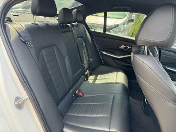 BMW 3 SERIES 2.0 320i M Sport Auto Euro 6 (s/s) 4dr