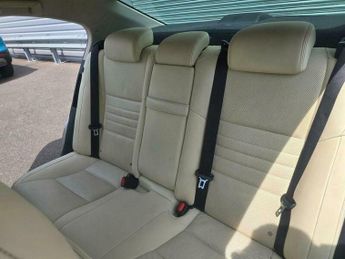 Lexus GS 2.5 300h Luxury CVT Euro 6 (s/s) 4dr