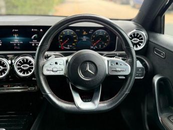Mercedes-Benz A Class 1.3 A180 AMG Line (Premium) 7G-DCT Euro 6 (s/s) 5dr
