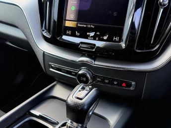 Volvo XC60 2.0 T5 R-Design Auto AWD Euro 6 5dr 250BHP