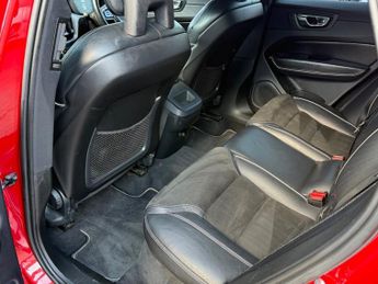 Volvo XC60 2.0 T5 R-Design Auto AWD Euro 6 5dr 250BHP