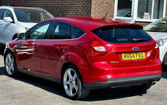 Ford Focus 1.6T EcoBoost Titanium Navigator Euro 5 (s/s) 5dr