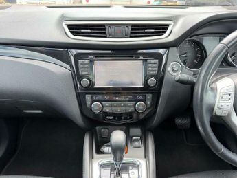 Nissan Qashqai 1.2 DIG-T Tekna XTRON 2WD Euro 6 (s/s) 5dr