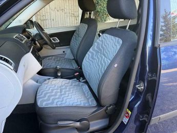 Skoda Fabia 1.2 HTP 12V 2 Hatchback 5dr Petrol Manual (140 g/km, 70 bhp)