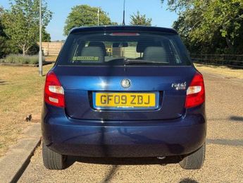 Skoda Fabia 1.2 HTP 12V 2 Hatchback 5dr Petrol Manual (140 g/km, 70 bhp)