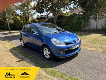 Renault Clio 1.6 VVT Expression Hatchback 5dr Petrol Automatic (179 g/km, 111
